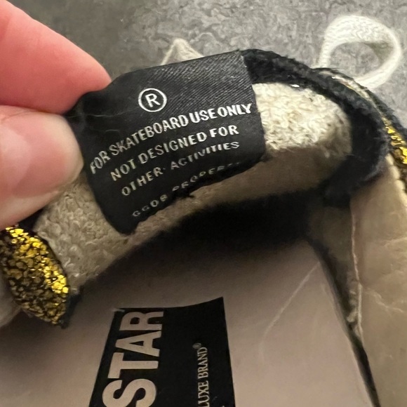 *VERY RARE* Golden Goose Superstar Sneakers - Picture 3 of 9